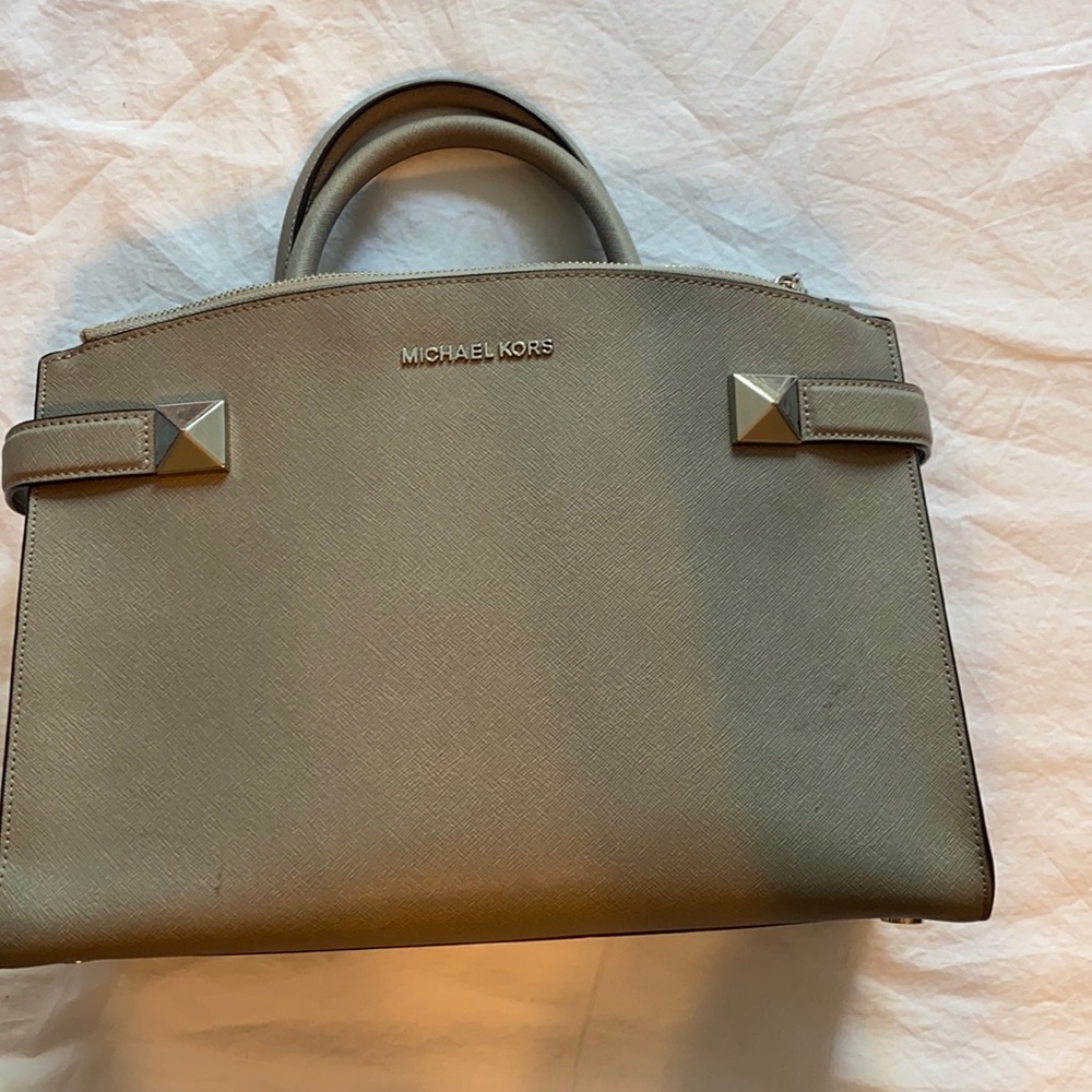 Michael kors purse